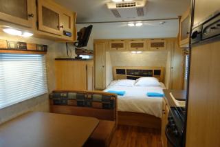 Best RV-Camper To Visit NYC-Hot Tub-Free Parking - 3