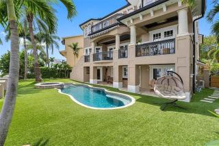 Intercoastal Escape - Water Views - Pool & Hot Tub - 3