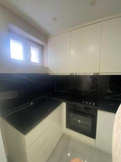 Lagja liri pran televizionit komb fier - 6