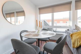 Dean Swift Square by Dublin At Home - 5