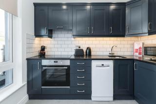 Dean Swift Square by Dublin At Home - 3