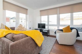 Dean Swift Square by Dublin At Home - 4