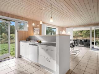 Holiday Home Dix - 900m from the sea by Interhome - 3