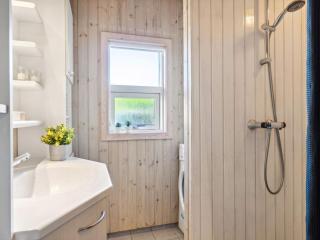 Holiday Home Myriam - 50m from the sea by Interhome - 3