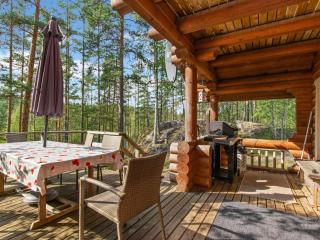 Holiday Home Karhupirtti by Interhome - 1