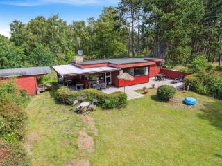 Holiday Home Auli - 125m from the sea by Interhome - 9