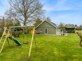 Holiday Home Hinrich - 750m from the sea by Interhome - 7