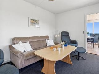 Apartment Throtti - 50m from the sea by Interhome - 3