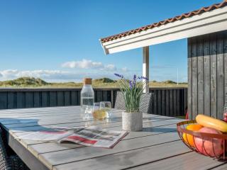 Holiday Home Jaana - 10m from the sea by Interhome - 2
