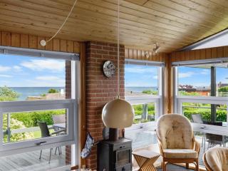 Holiday Home Slava - 75m from the sea by Interhome - 5