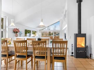 Holiday Home Tovi - 600m from the sea by Interhome - 3