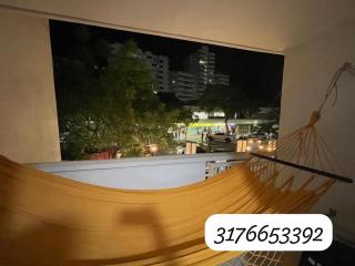 Espectacular apartamento de 4 alcobas en el Laguito - 0