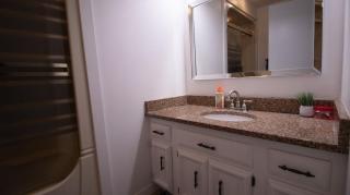 3 cozy bedrooms 2 bathrooms - 5