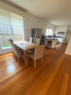 Room for Rent in Blackburn North - 4