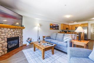 Heart of Canmore - Pet Friendly with Shared Rooftop Hot Tub - 2
