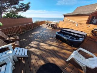 Ocean Front Cabin 17 with Remarkable Views - Smith River - 9