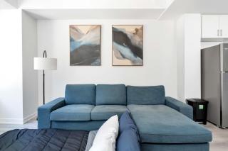 Lovely Family Townhouse in Vibrant Location - 5