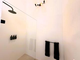 Human Architecture & Contemporary Art Steps from Santo Domingo - 1