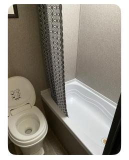 Warm new Jayco trailer with comfy queen bed - 2