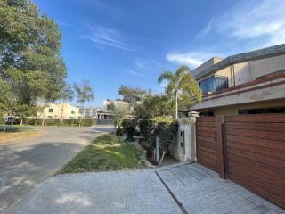 2 Bed Luxury Lower Portion DHA Phase 6 - 9