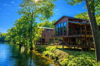 Living Waters Getaway on a River in Broken Bow - 9