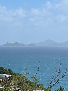 Modern Ocean View Apartment - 5