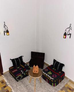 Cozy Authentic Moroccan Stay Larache Center - 2