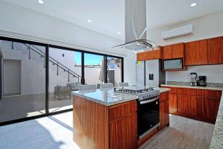 Desert Luxury Villa Pool Rooftop Near Airport - 1