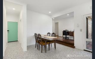 Yarra Valley Farmhouse Sunrise Deck Views - 6