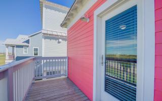 Steps 2 Beach-Ocean View-Pets Welcome-Cowboy Coral - 8