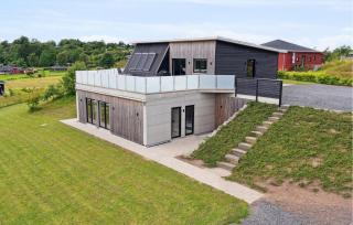 Beautiful Home In Spøttrup With Wifi - 0