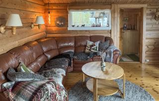 Awesome Home In Ljørdalen With Sauna - 9