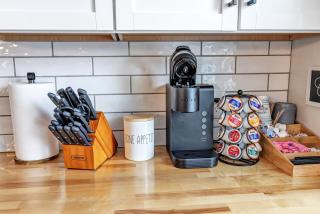 Newly renovated - walking distance to pier! - 8