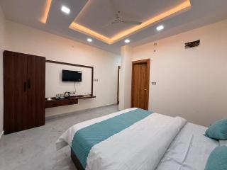 Hotel Betwa Sarowar - 4