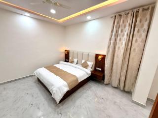 Hotel Betwa Sarowar - 3