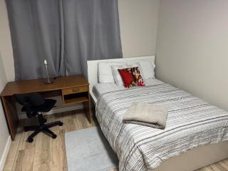 Cozy one bedroom in a modern basement - 0