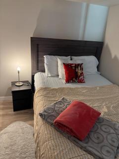 Cozy one bedroom in a modern basement - 2