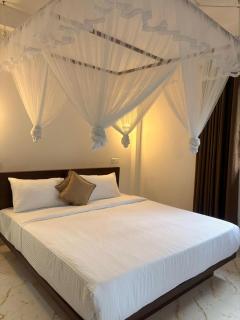 Liora Cottage Ella - 1