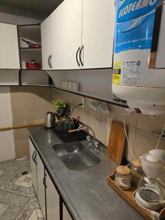 Departamento dos dormitorios en 3er piso por escaleras - 7