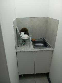 Cozy Budget-Friendly Apartment in City Centre - 6