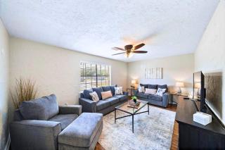 Sandy Private Beach Oasis Close to Kemah Boardwalk & NASA 5 STAR SUPER HOST - 4