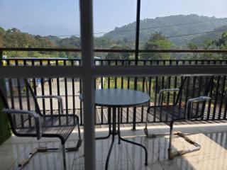 Dreamwagon hotel lakkidi - 4