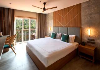 The Passport Hotel - 6