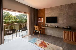 The Passport Hotel - 3