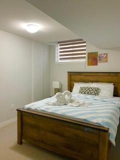 Escape to Niagara 6 bedrooms, 5 baths with a game room, arcades - 4