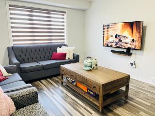 Escape to Niagara 6 bedrooms, 5 baths with a game room, arcades - 6