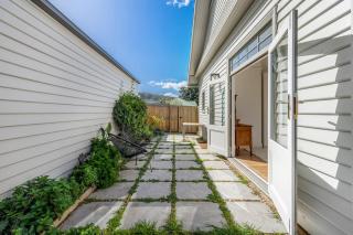 By The Bay 3BR 3bath Lindisfarne Walk to Village - 5