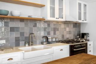 By The Bay 3BR 3bath Lindisfarne Walk to Village - 4