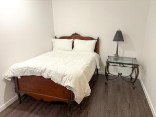 Vancouver UBC 3BD Garden Suite - 5