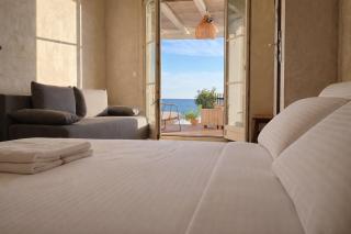 kythros seaside suites - 0